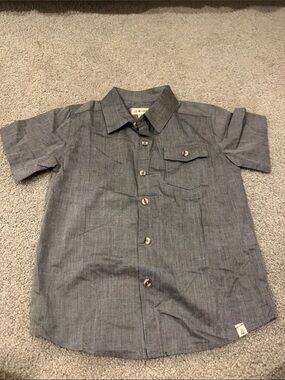 Kids Short-Sleeve Gray Button-Down Shirt